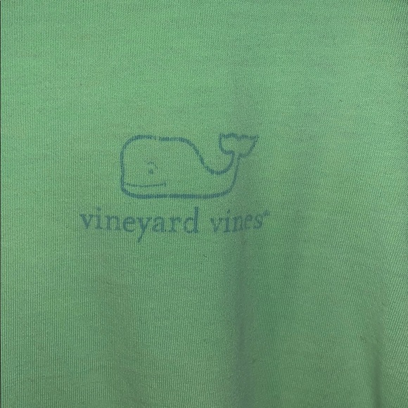 green vineyard vines long sleeve - Picture 2 of 3
